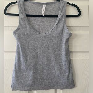 Icon Apparel Gray Ribbed Cropped Tank Top